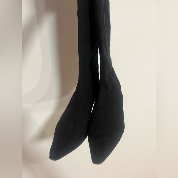 Vintage Black knee high sock boots with pointed toe and kitten heel - Picture 3 of 5